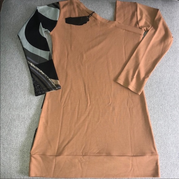 Geometric Printed Asymmetrical Bodycon Dress - Picture 8 of 13